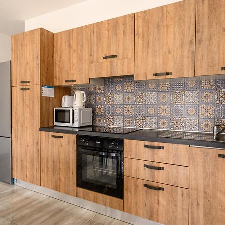 F11 Room 3, Private Room Two Single Beds Shared Bathroom In Shared Flat Msida Exterior photo